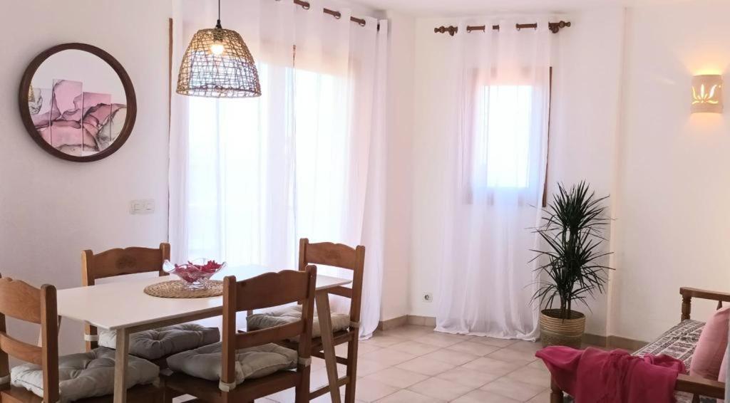 Apartamentos Can Salas Cala Figuera  Exteriör bild